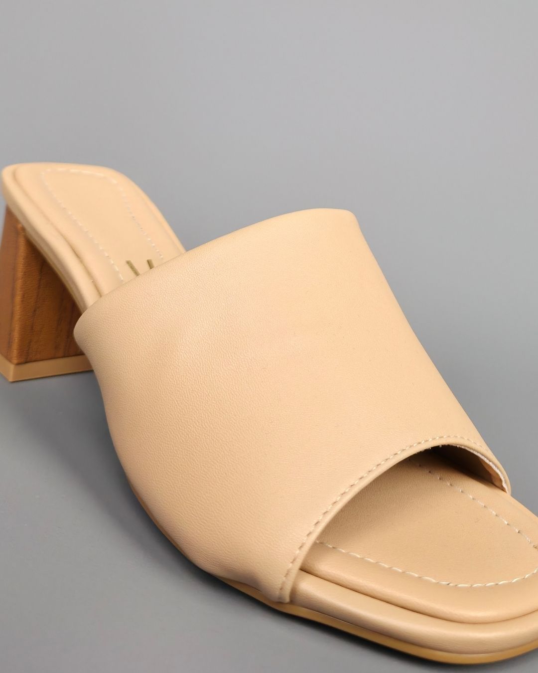 SANDALIA VIZZANO BEIGE PARA DAMA