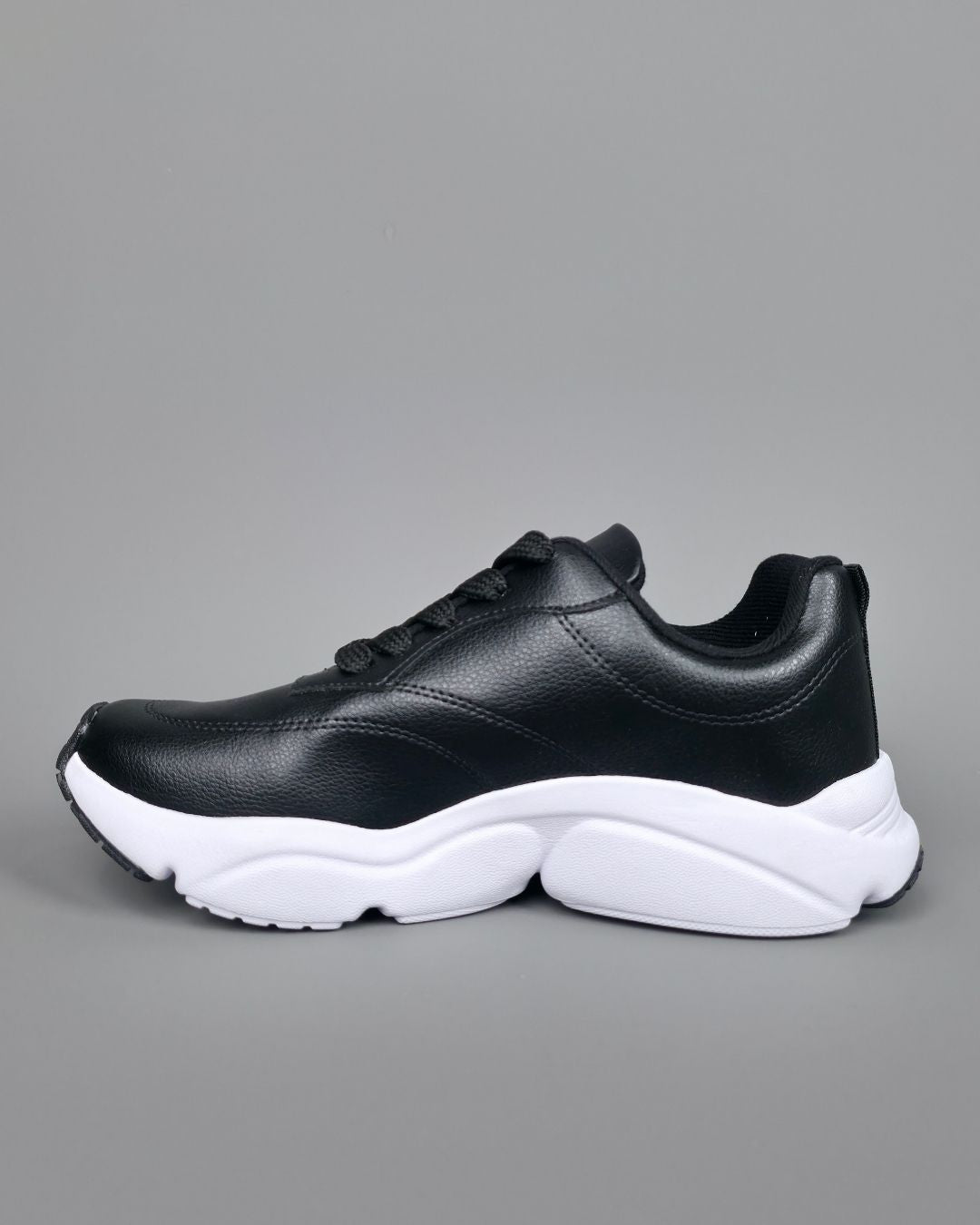 TENNIS NEGRAS VIZZANO DE DAMA