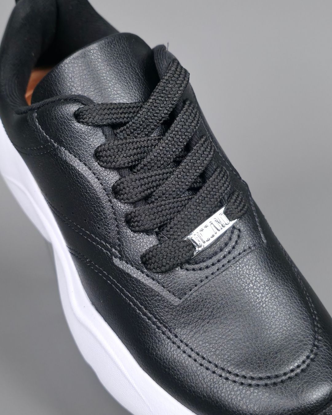 TENNIS NEGRAS VIZZANO DE DAMA