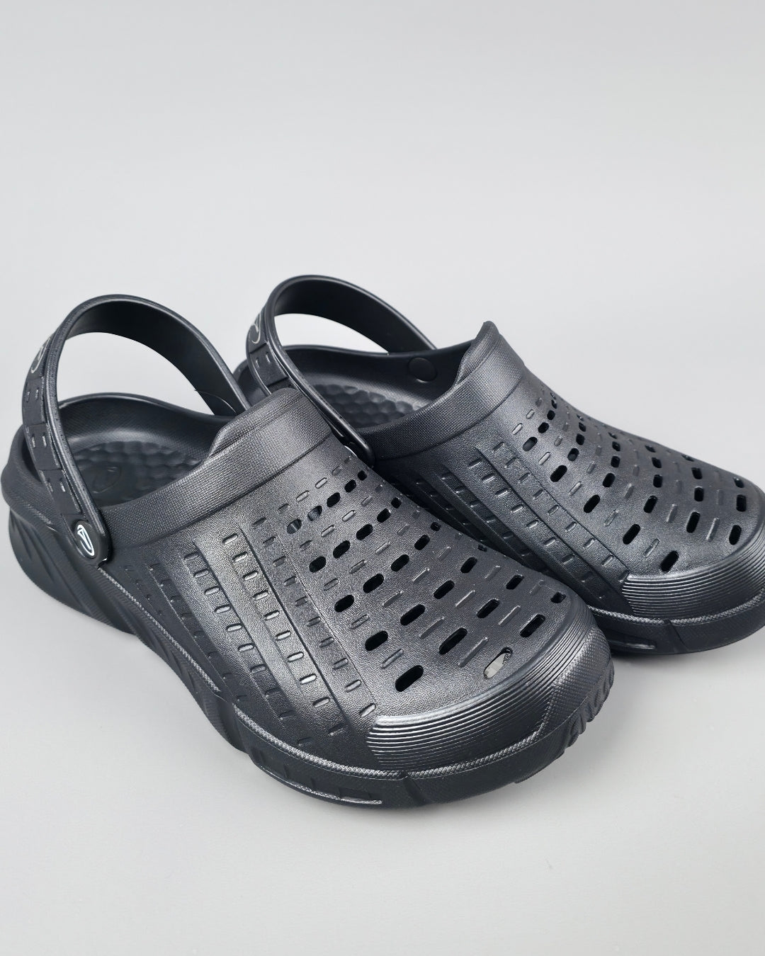 CLOGS BOLTIO NEGROS PARA CABALLERO