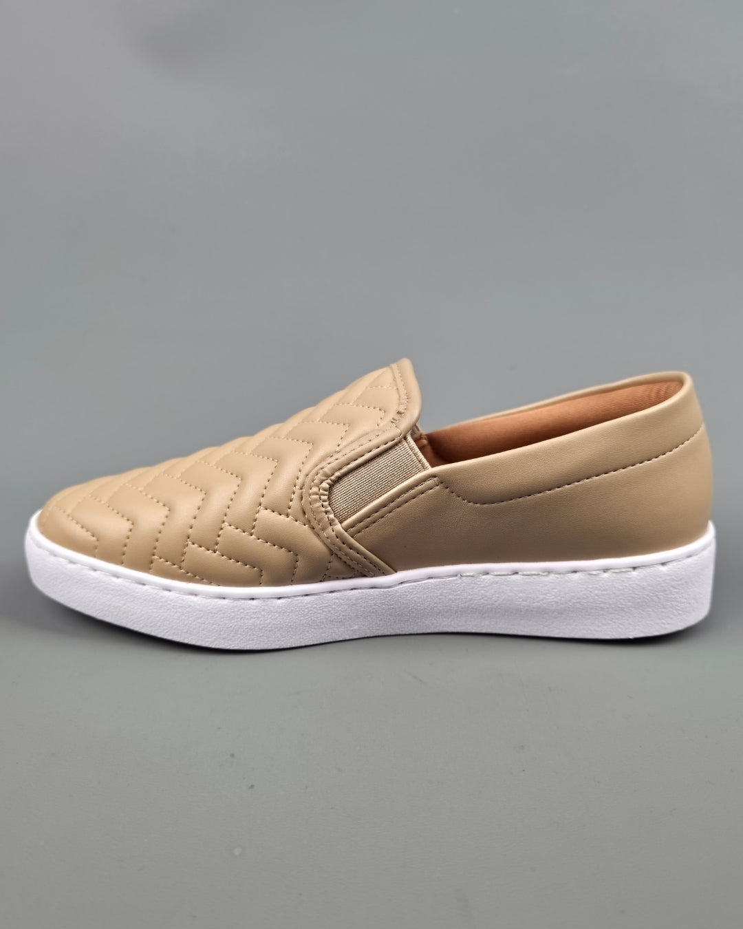 ZAPATO VIZZANO BEIGE PARA DAMA