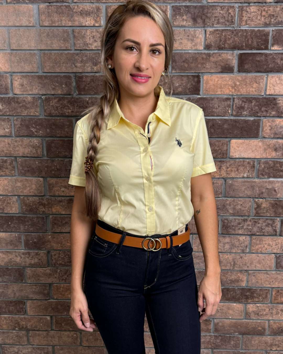 CAMISA U.S. POLO ASSN AMARILLA PARA DAMA