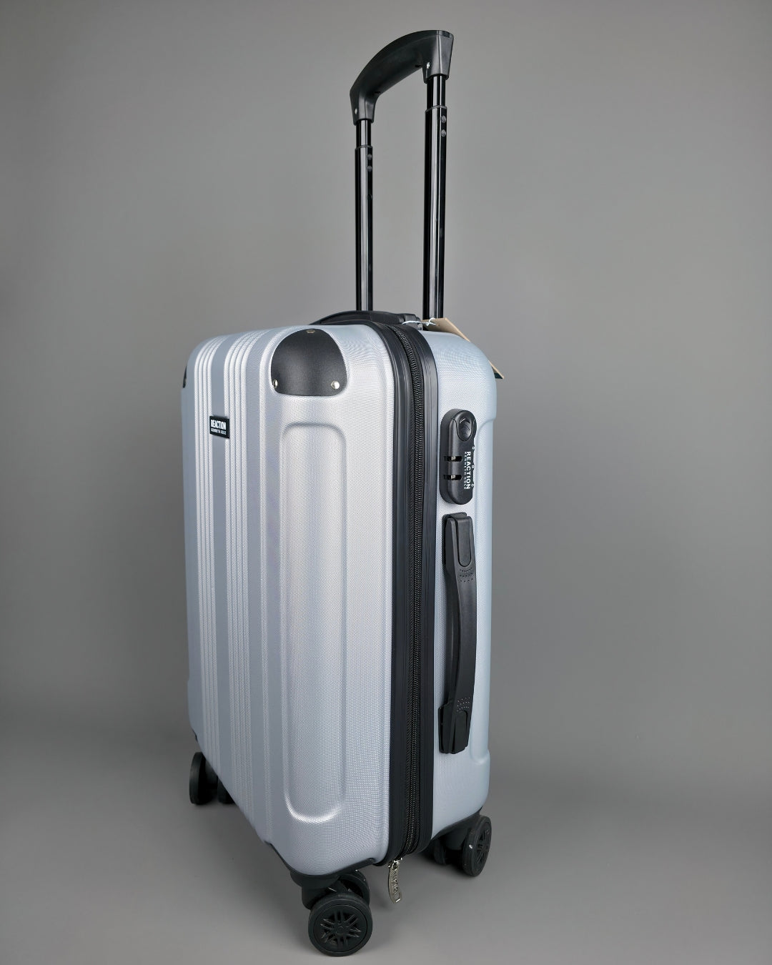 MALETA CARRY ON KENNETH COLE PLATEADA