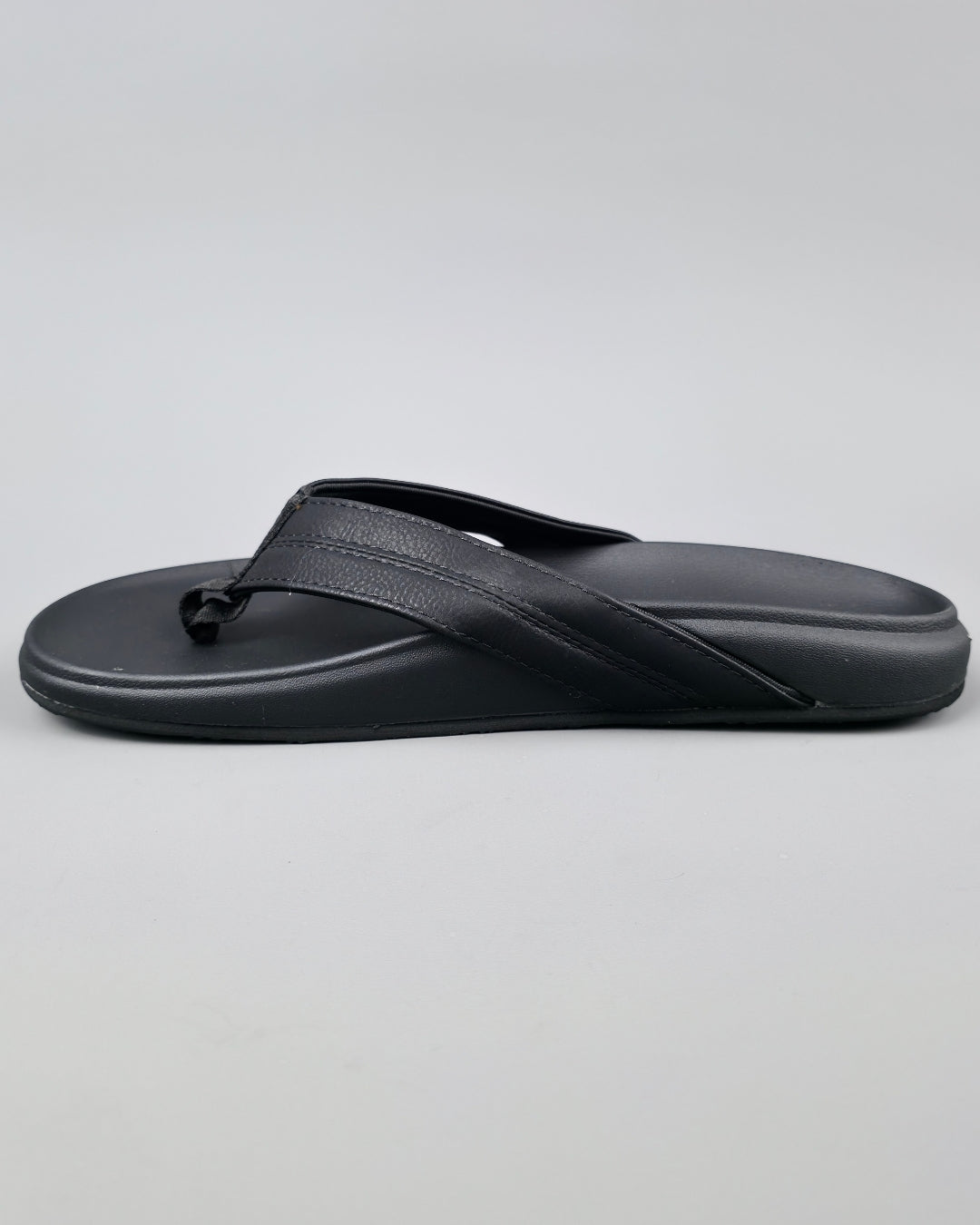 SANDALIA BOLTIO NEGRA PARA CABALLERO