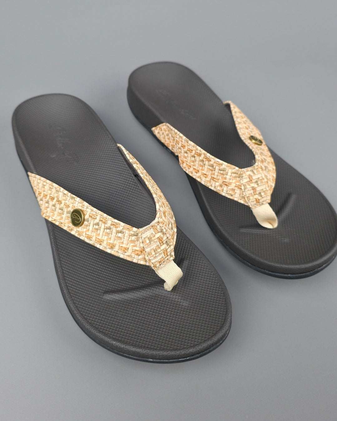 SANDALIA BOLTIO CAFE OSCURO PARA DAMA