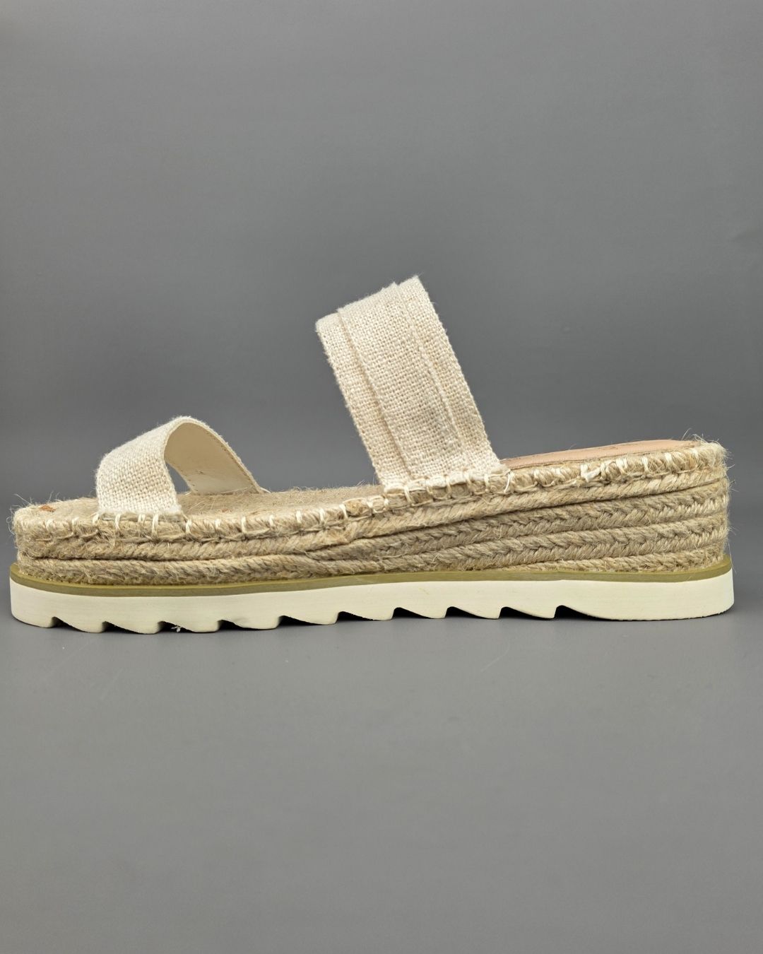 SANDALIA DE MUJER BEIGE