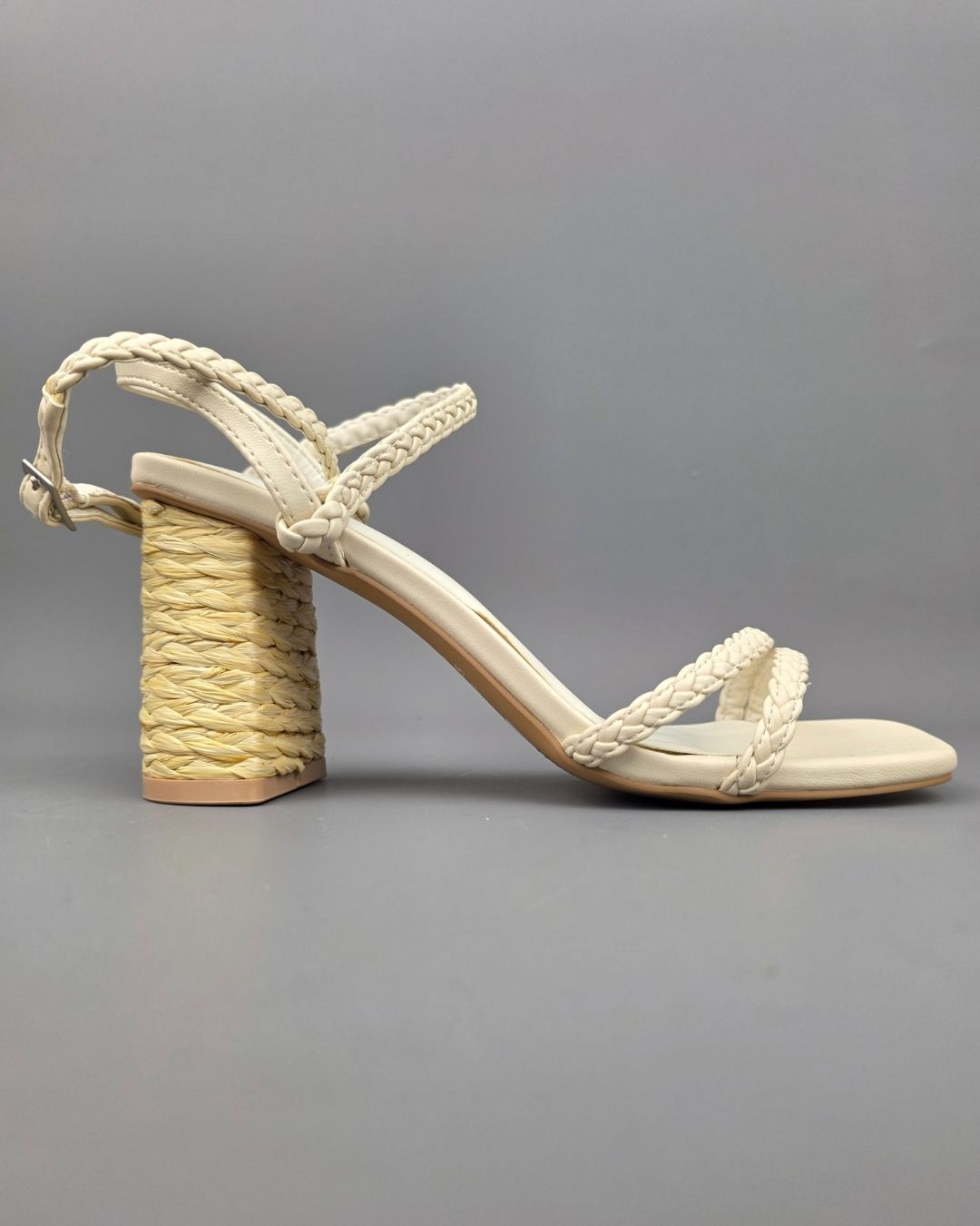 SANDALIA DE MUJER BEIGE