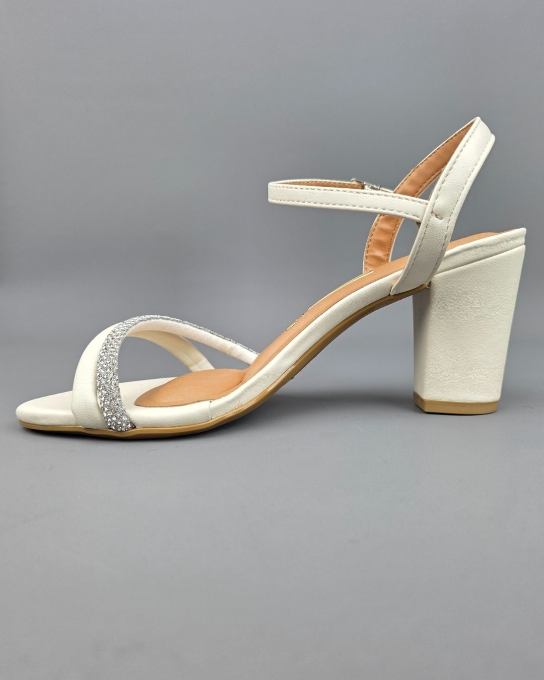 SANDALIA VIZZANO BLANCA PARA DAMA