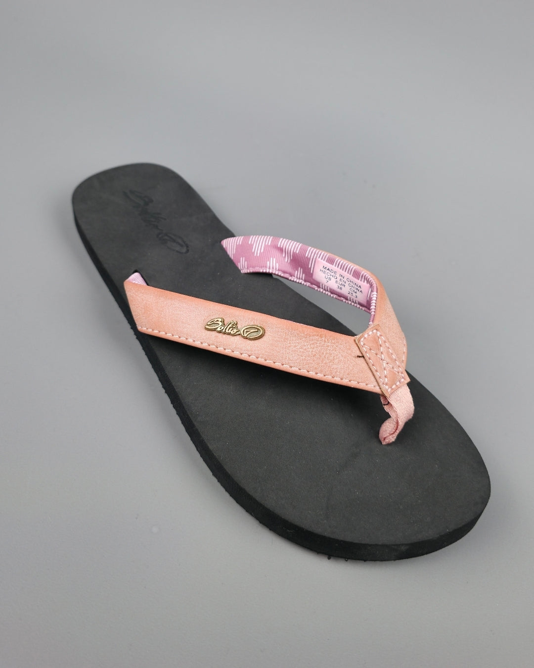 SANDALIA BOLTIO CAFÉ CON ROSA PARA DAMA