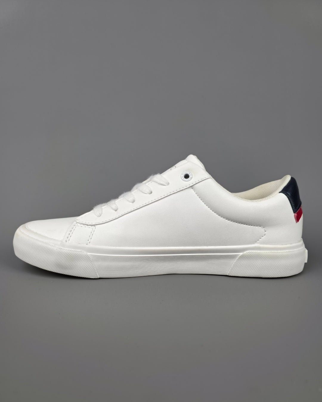 TENNIS NAUTICA BLANCA PARA CABALLERO