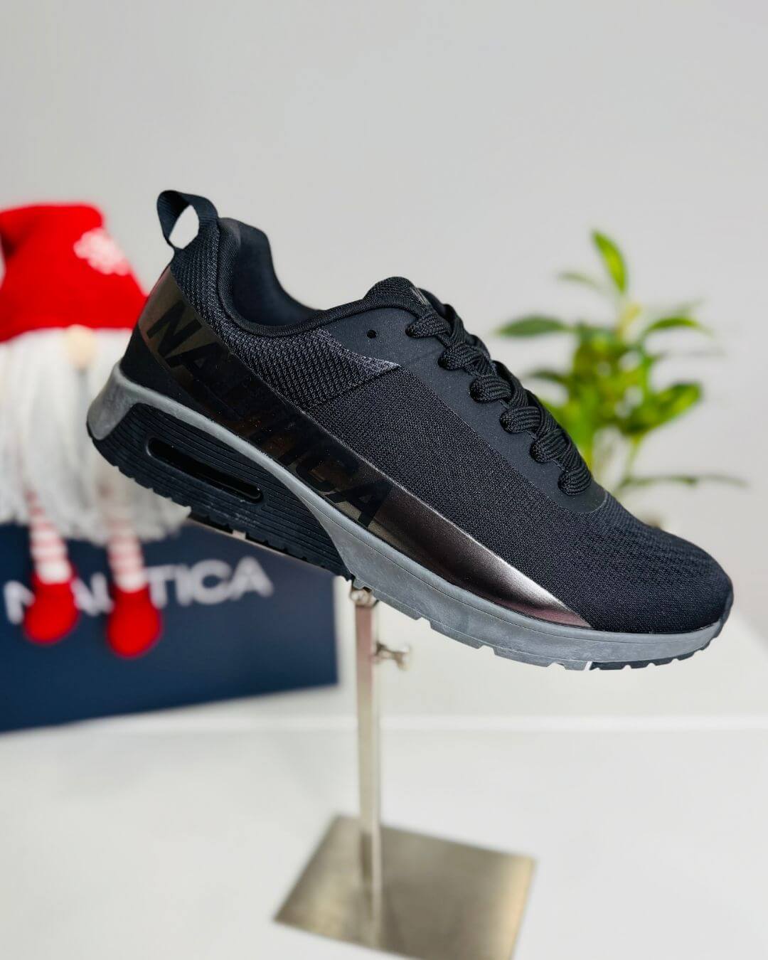 TENNIS NAUTICA NEGRA PARA CABALLERO