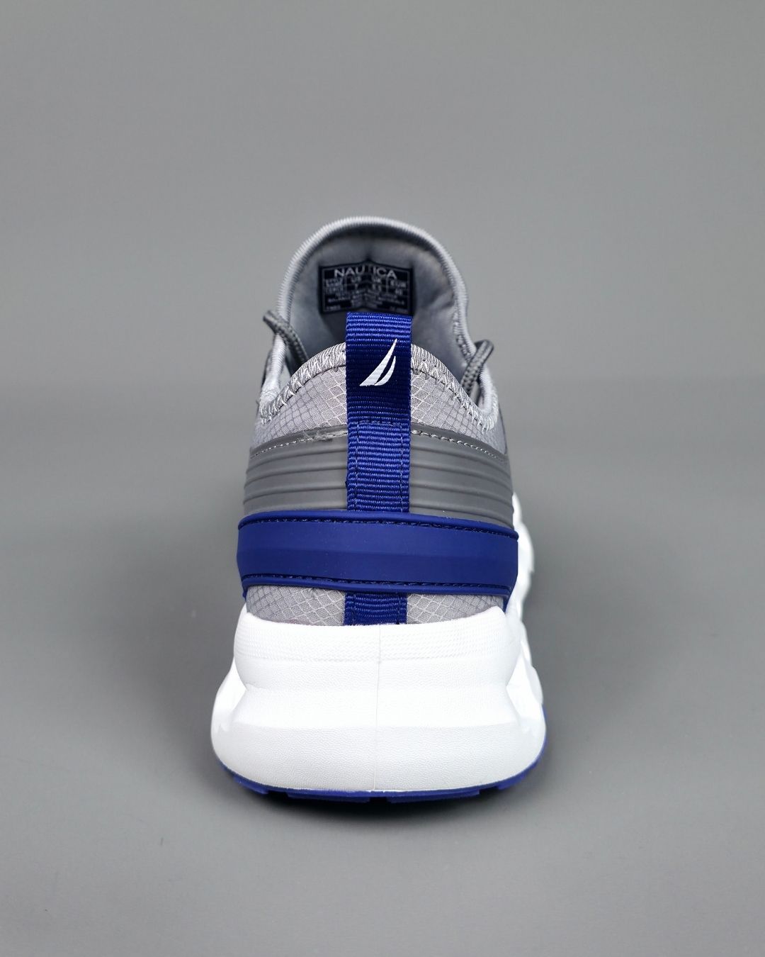 TENNIS NAUTICA DE HOMBRE GRIS