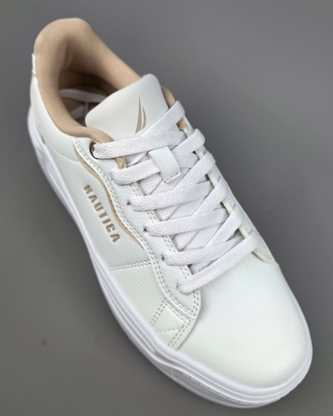 TENNIS NAUTICA BLANCA PARA DAMA