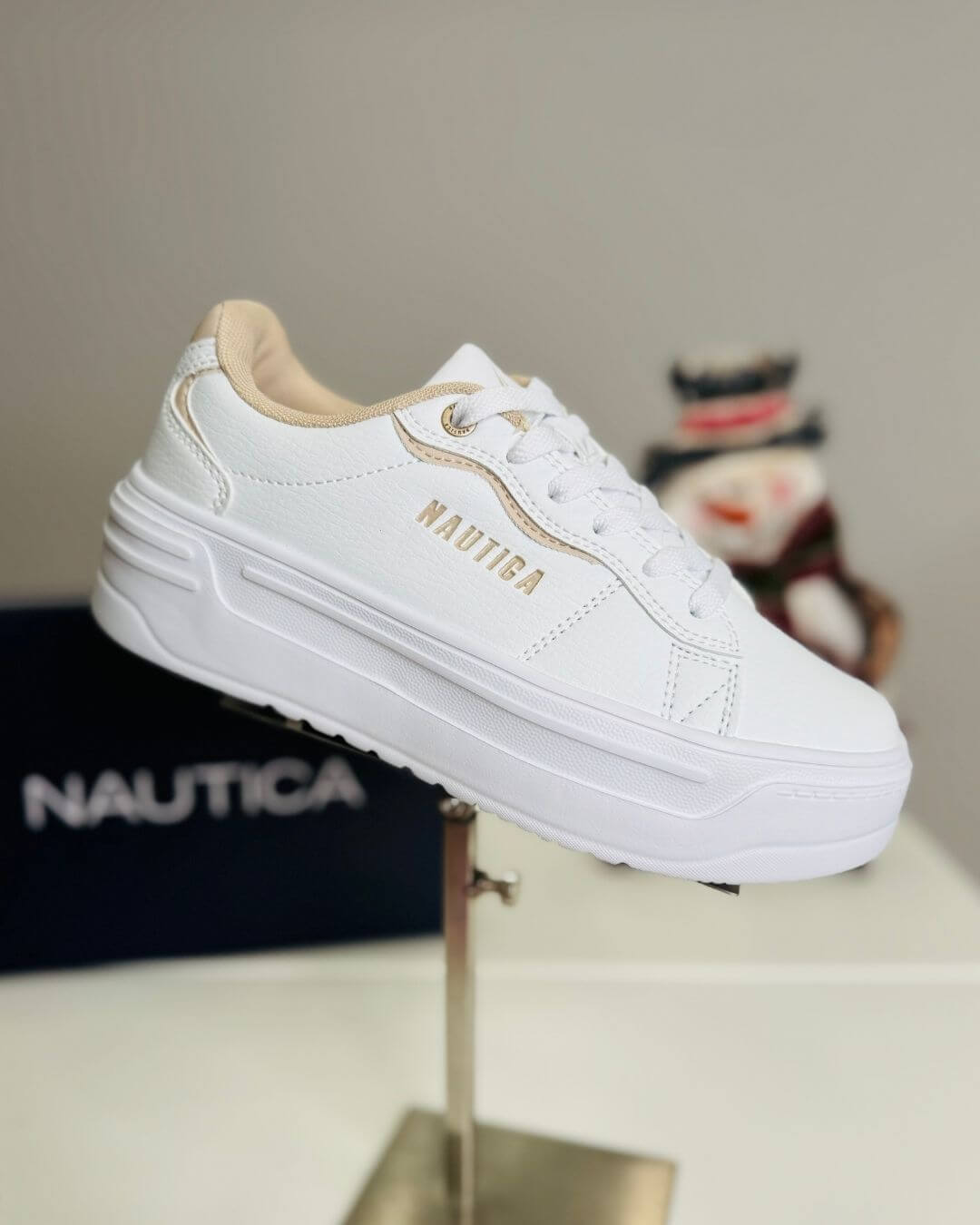 TENNIS NAUTICA BLANCA PARA DAMA