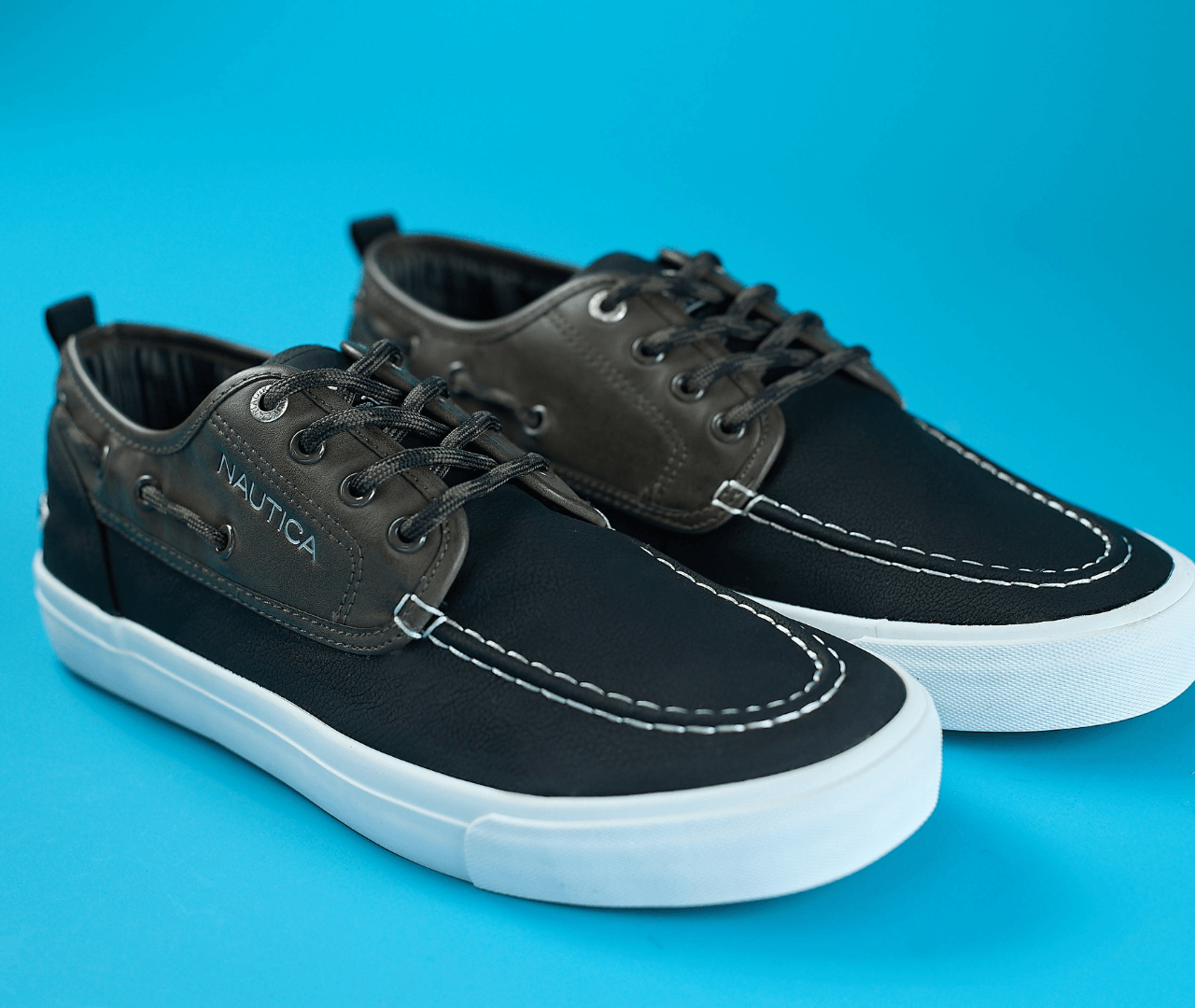 TENNIS NAUTICA NEGRA PARA CABALLERO