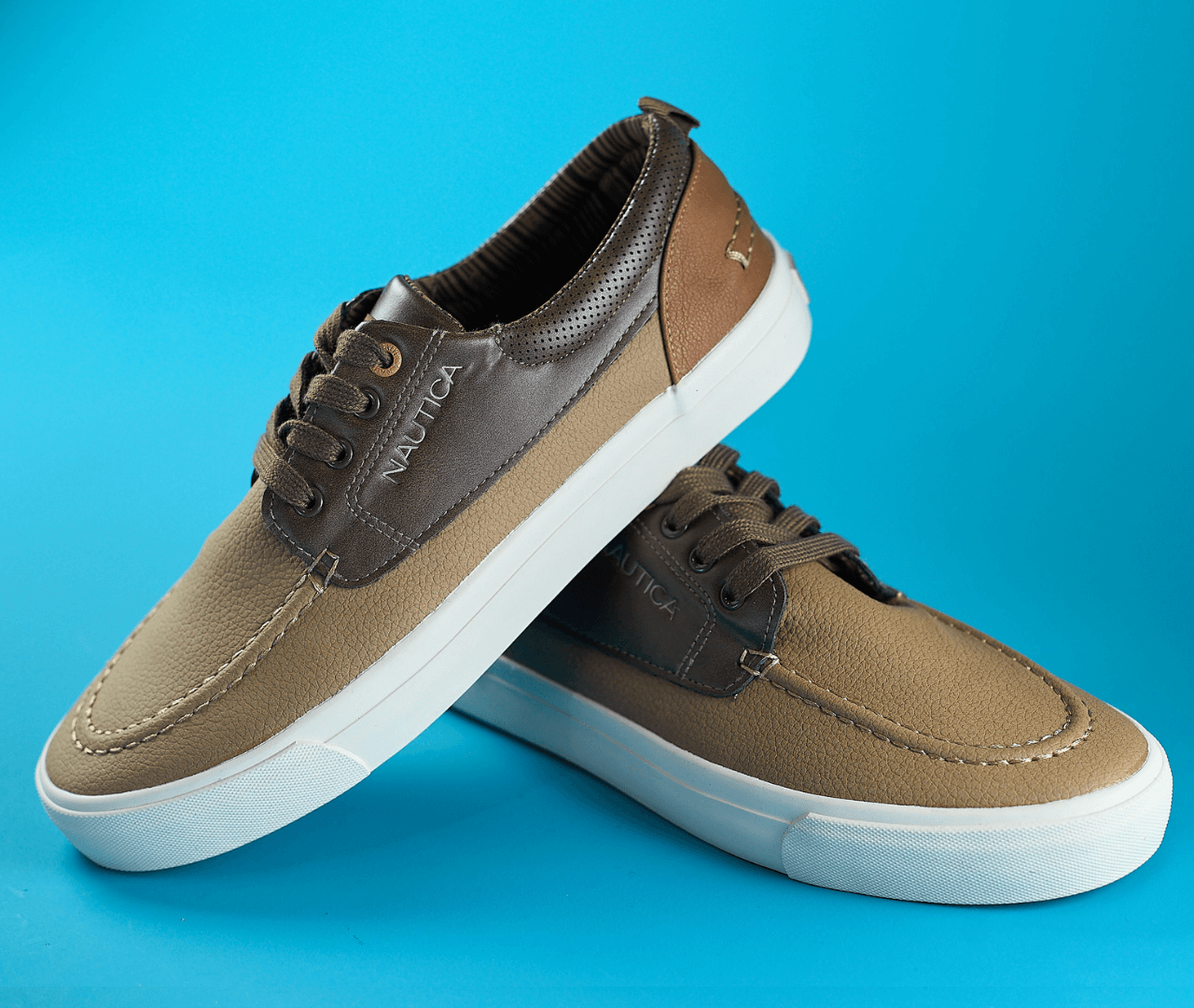 TENNIS NAUTICA BEIGE PARA CABALLERO