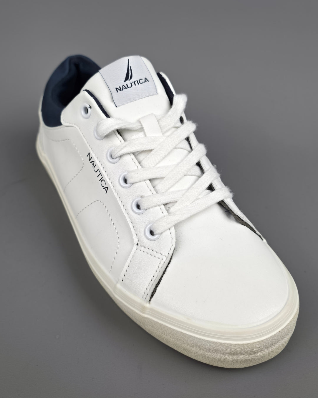 TENNIS NAUTICA BLANCA PARA CABALLERO