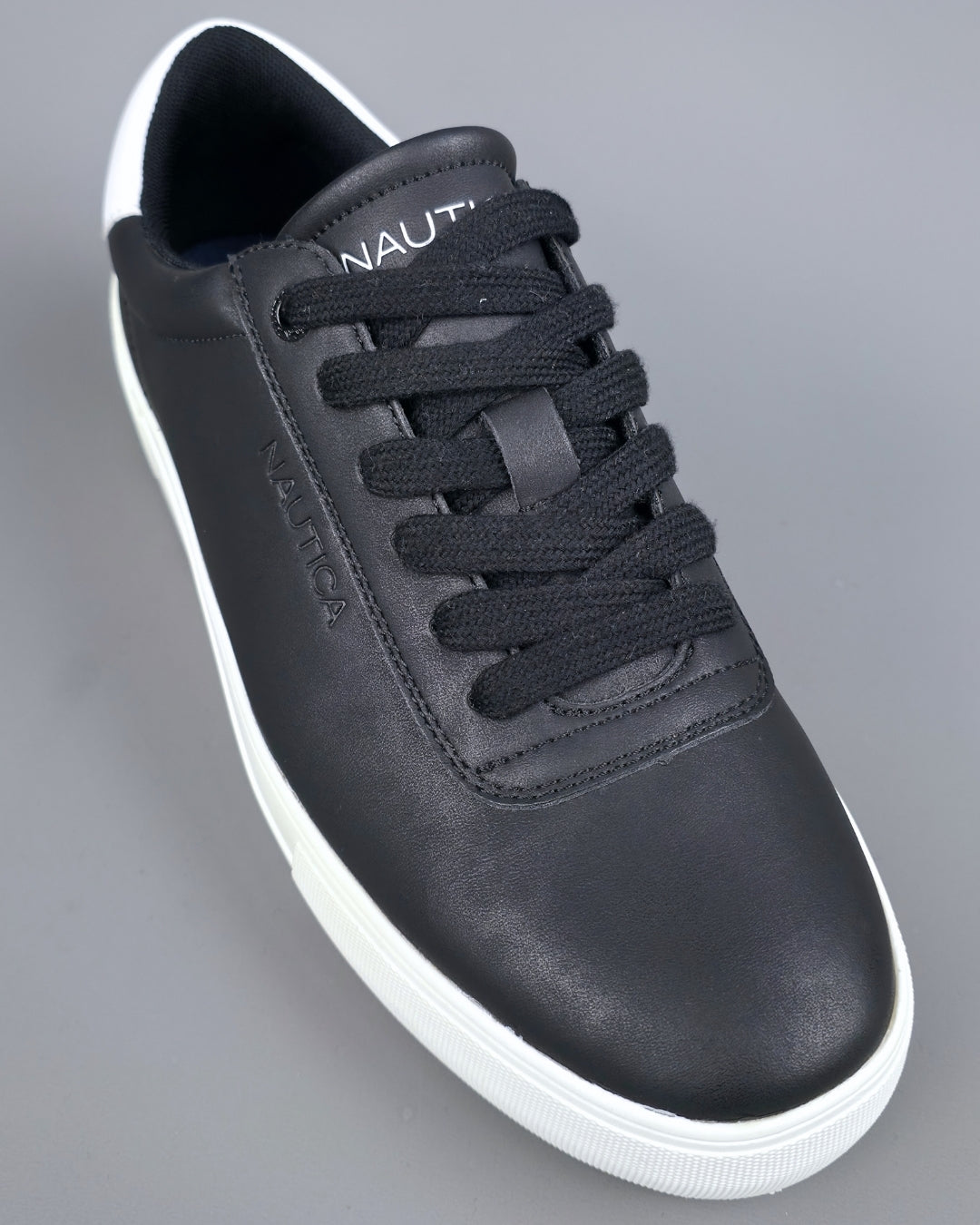 TENNIS NAUTICA NEGRAS PARA CABALLERO