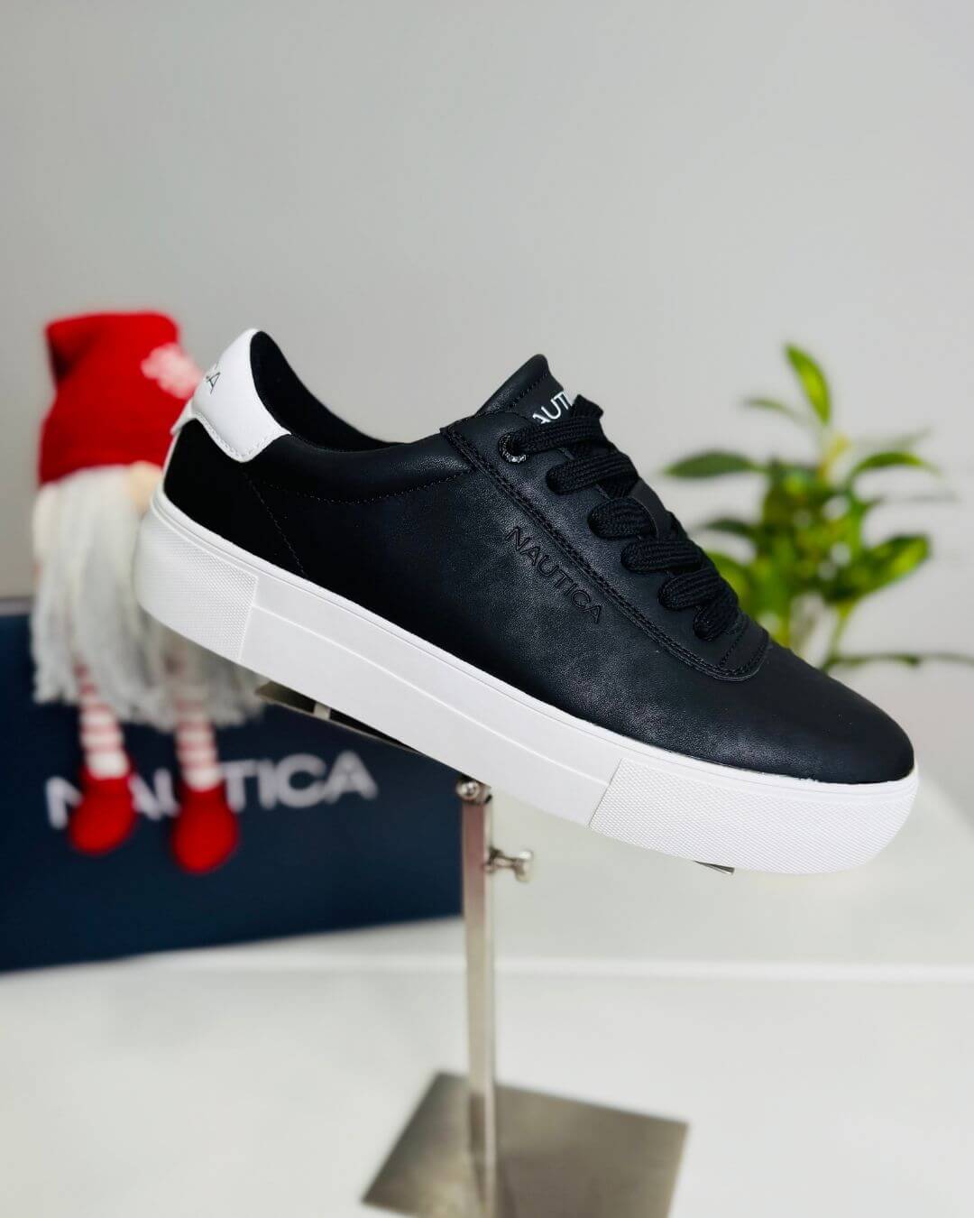 TENNIS NAUTICA NEGRAS PARA CABALLERO