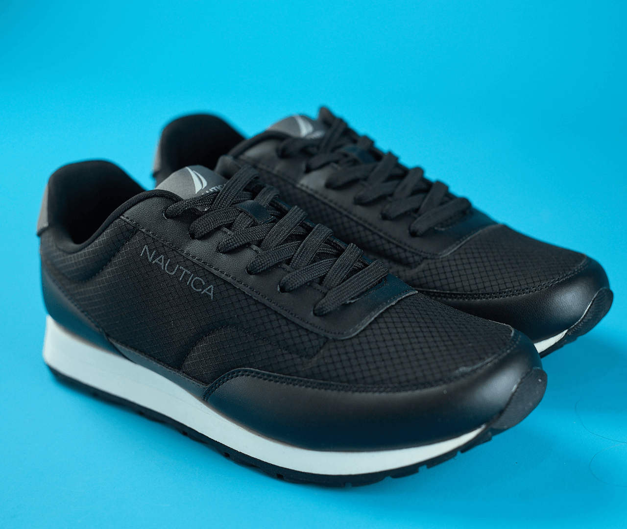 TENNIS NAUTICA NEGRAS PARA CABALLERO