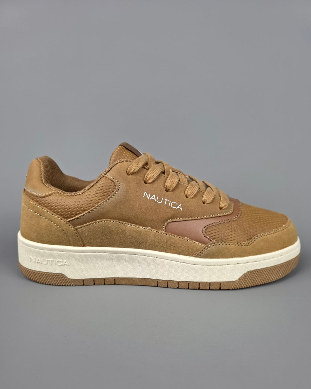 TENNIS NAUTICA CAFÉ PARA CABALLERO