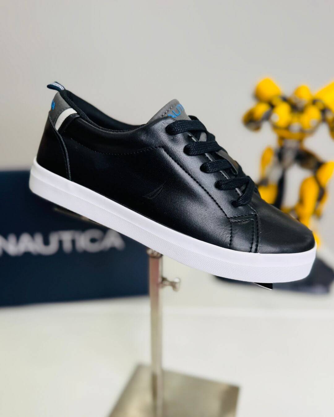 TENNIS NAUTICA NEGRA PARA NIÑO