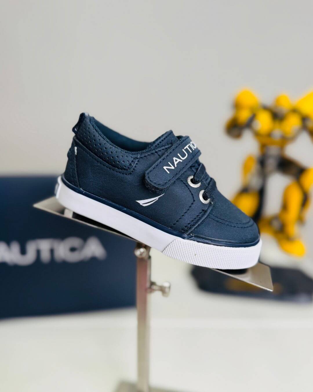 TENNIS NAUTICA AZUL OSCURO PARA NIÑA