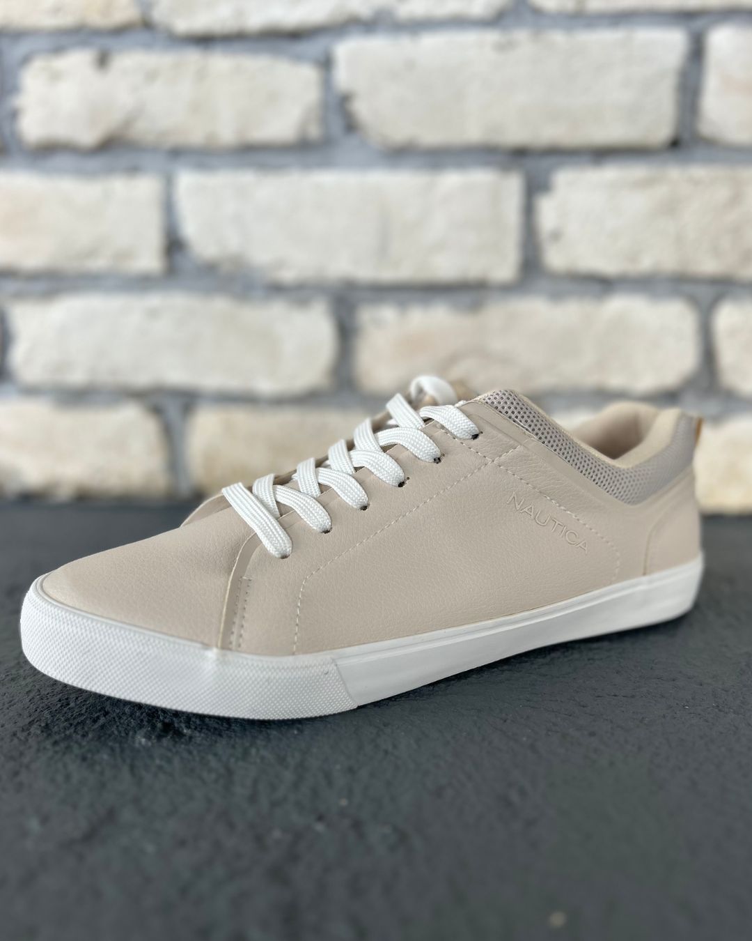 TENNIS NAUTICA BEIGE PARA DAMA