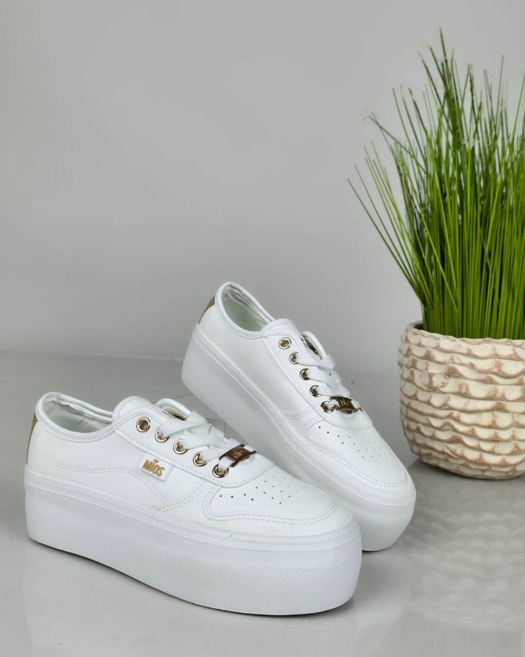 TENNIS MIOS BLANCAS PARA DAMA