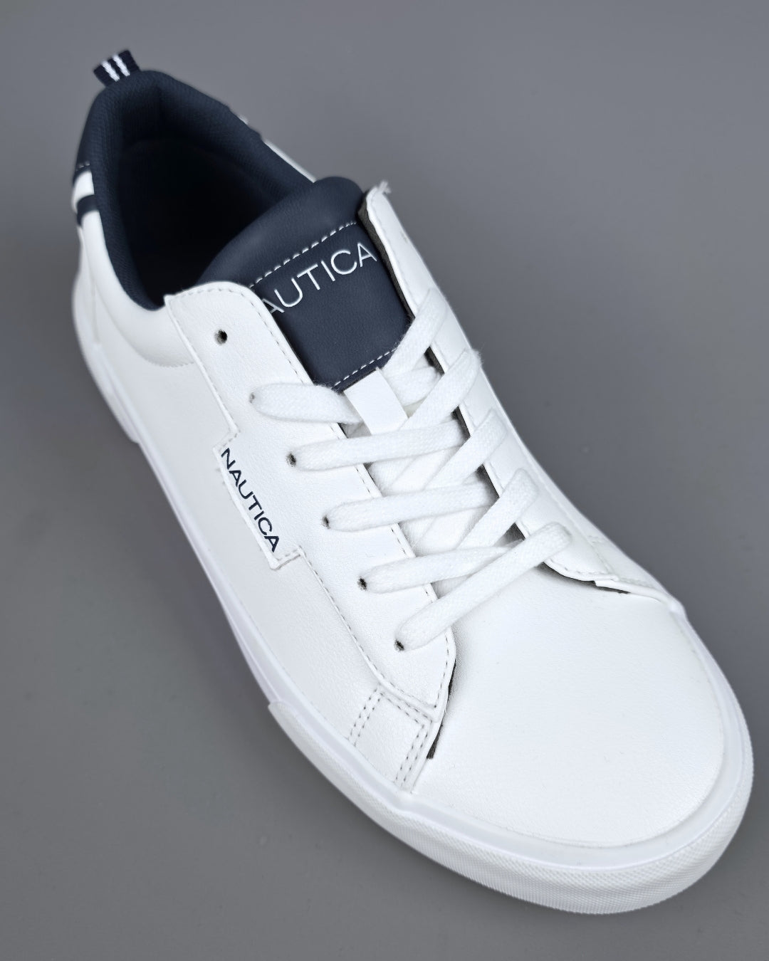 TENNIS NAUTICA BLANCA PARA CABALLERO