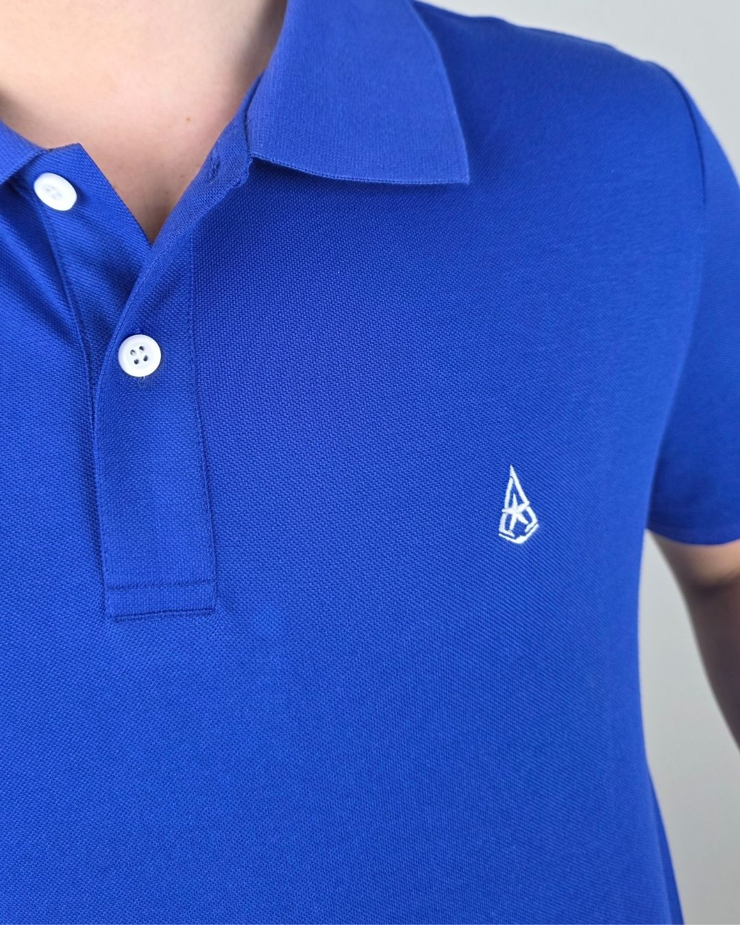 POLO BLACKOUT AZUL PARA CABALLERO