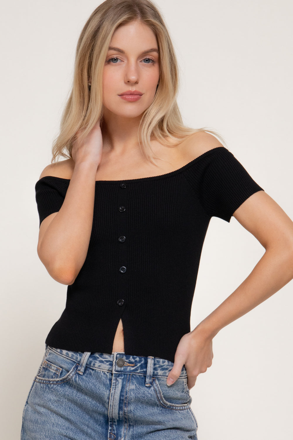 BLUSA ACTIVE HOMBROS DESCUBIERTOS