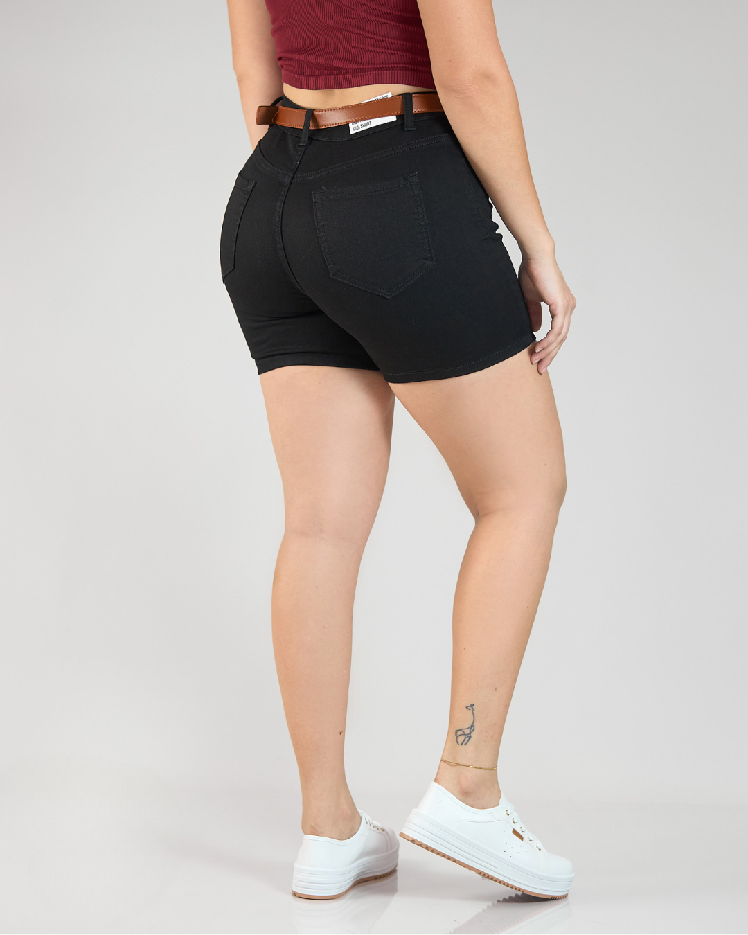 SHORT ENCORE NEGRO PARA DAMA
