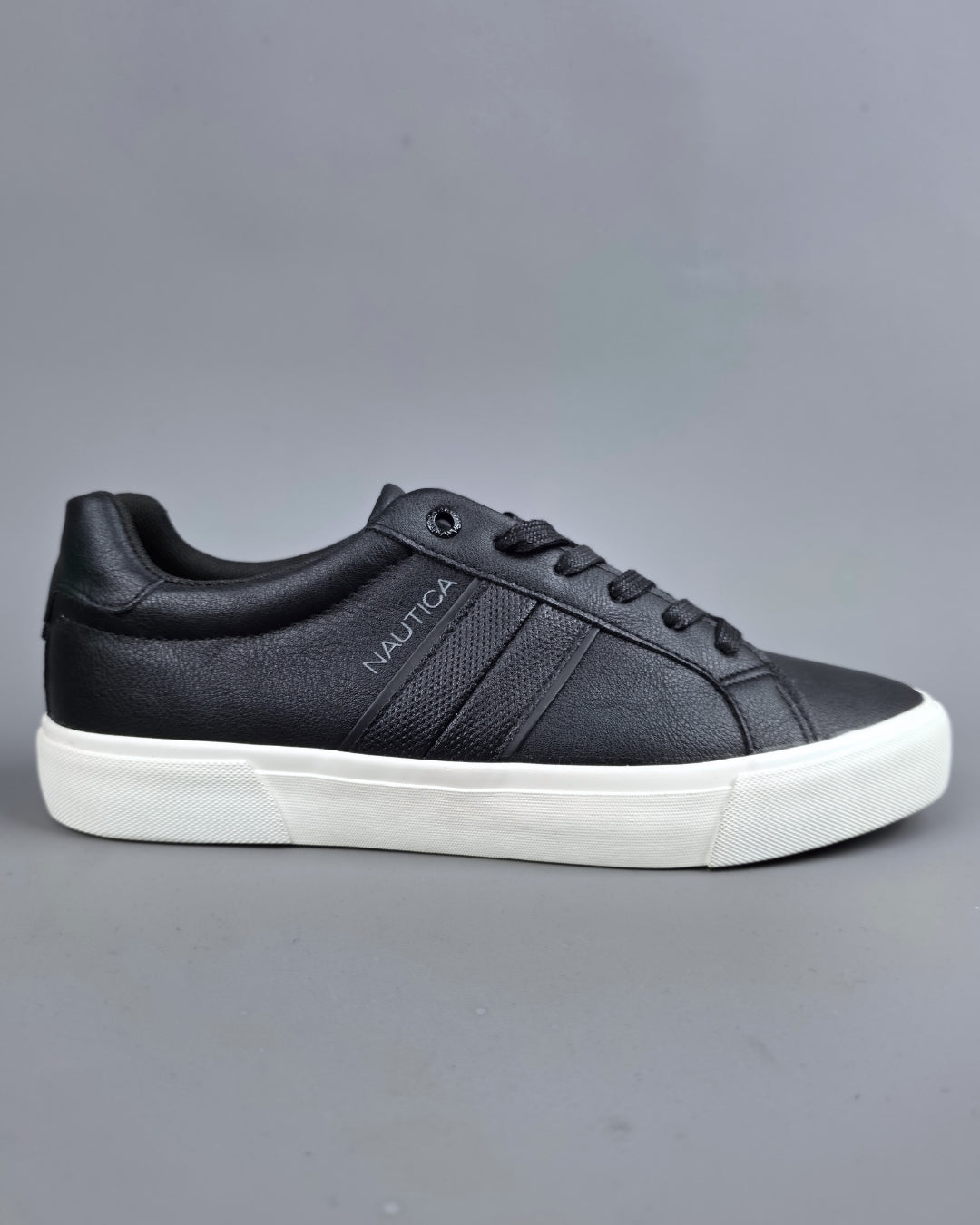 TENNIS NAUTICA NEGRAS PARA CABALLERO