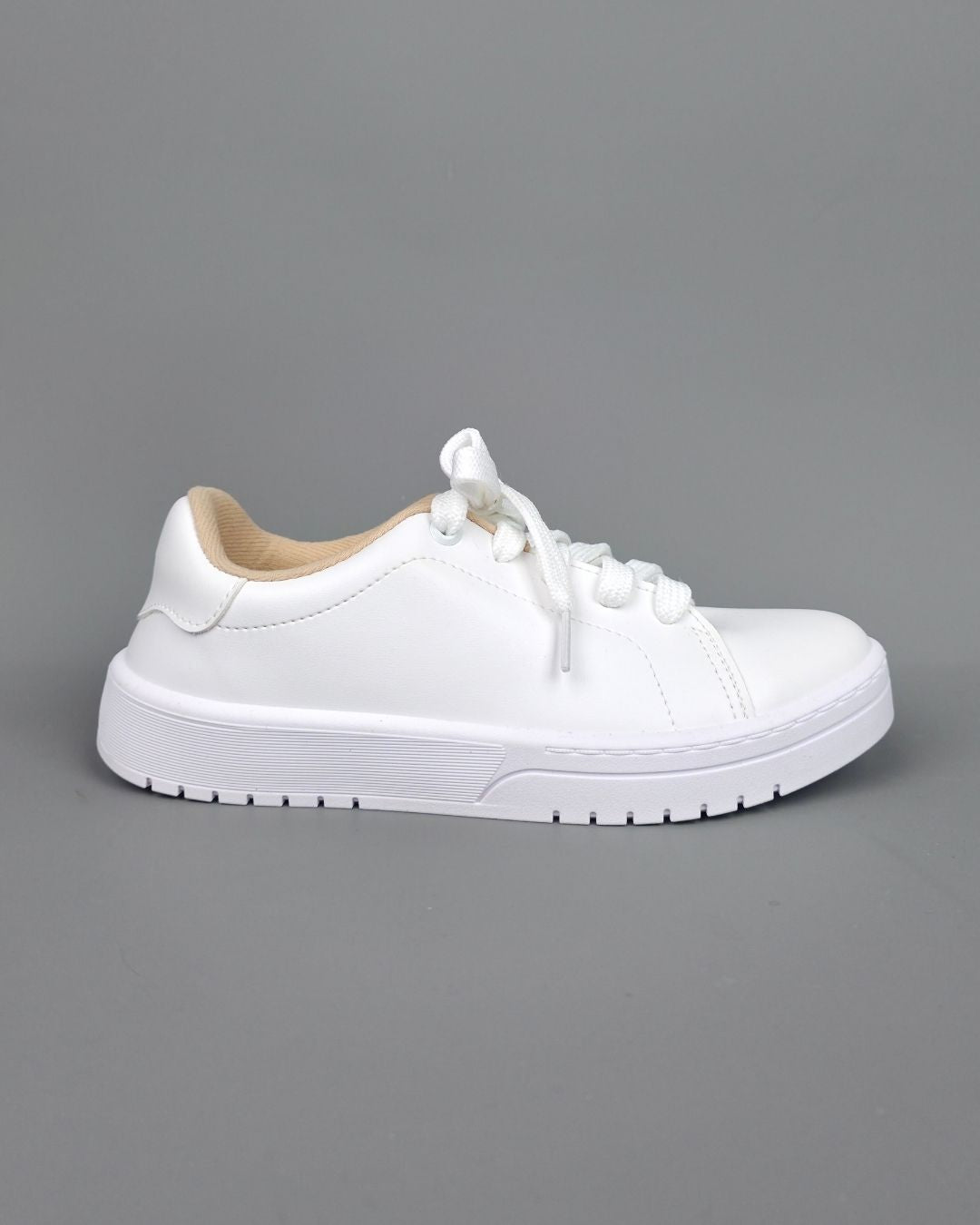 TENNIS MOLECA BLANCAS PARA DAMA