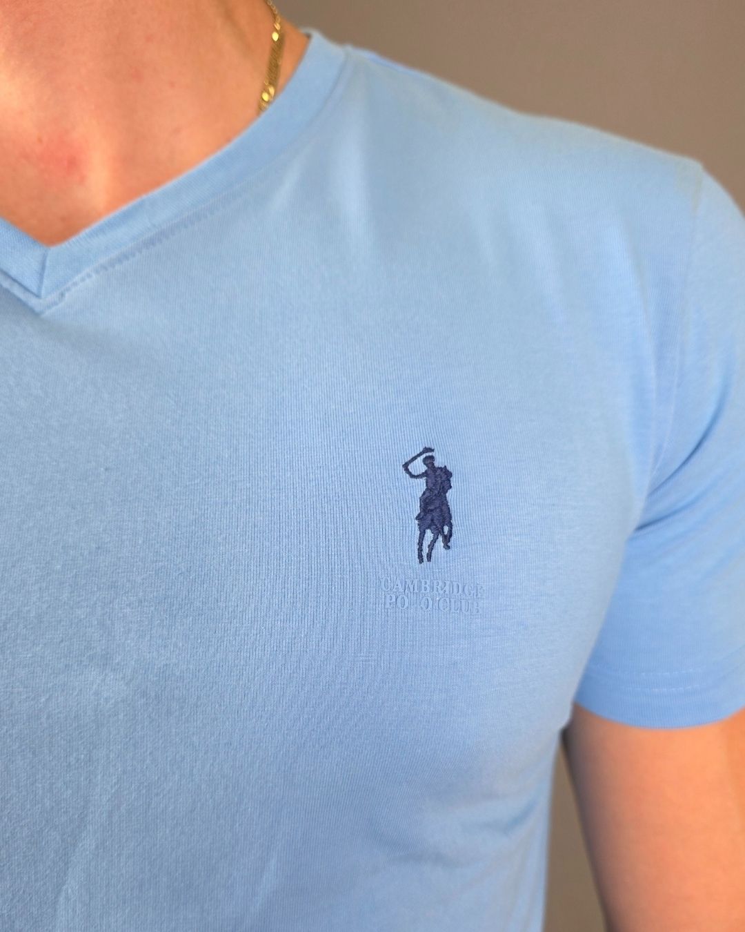 CAMISETA CAMBRIDGE POLO CELESTE PARA CABALLERO