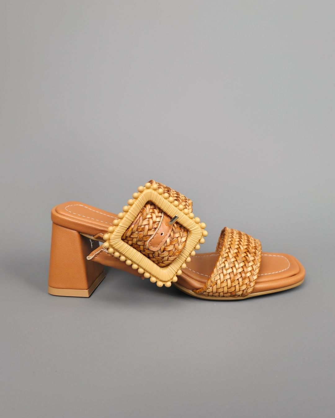 SANDALIA VIZZANO CAMEL PARA DAMA