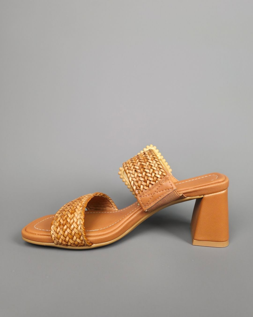 SANDALIA VIZZANO CAMEL PARA DAMA