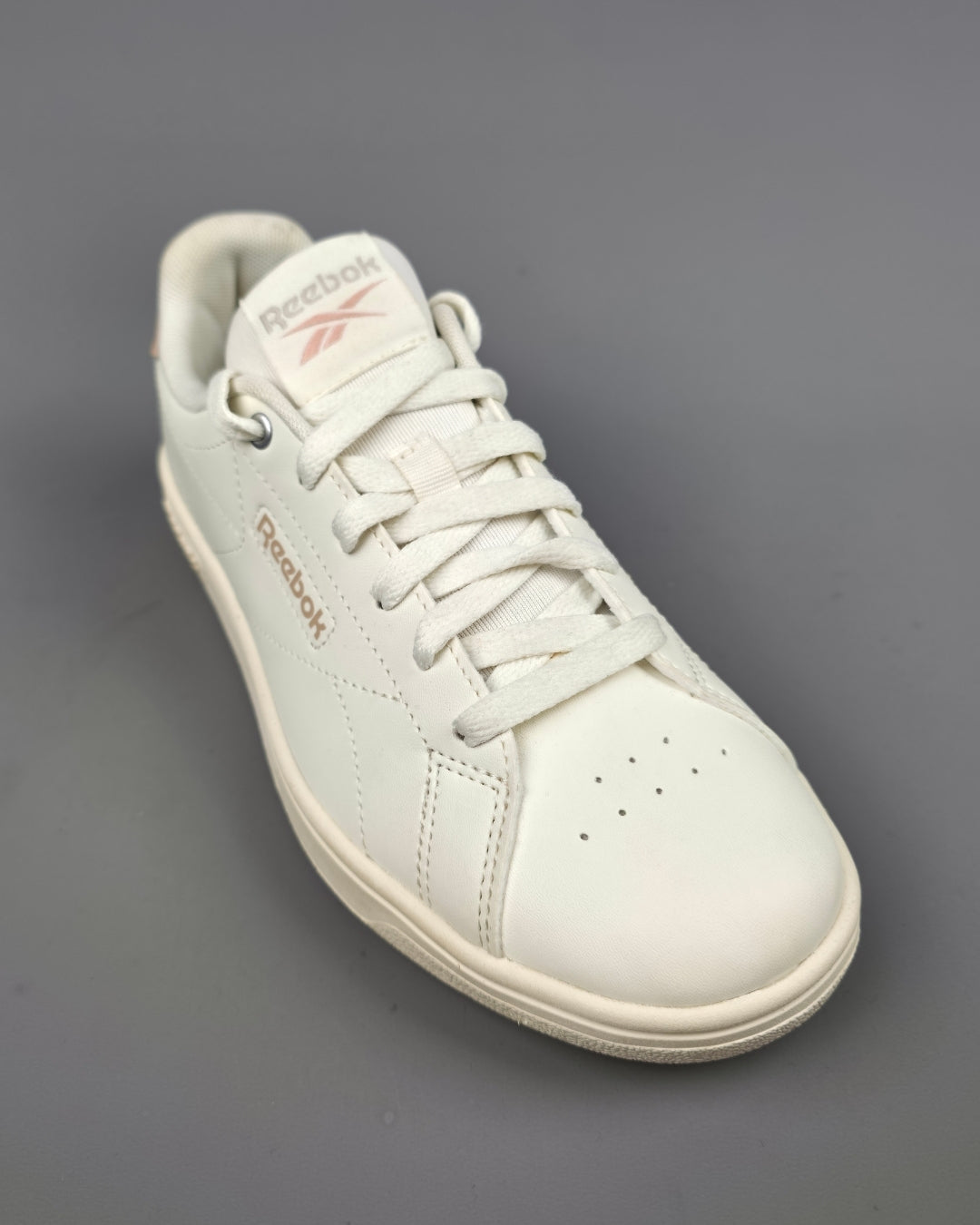 TENNIS REEBOK BEIGE PARA DAMA