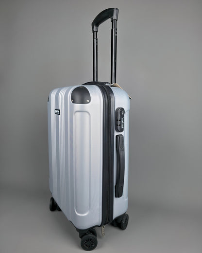 MALETA CARRY ON KENNETH COLE PLATEADA