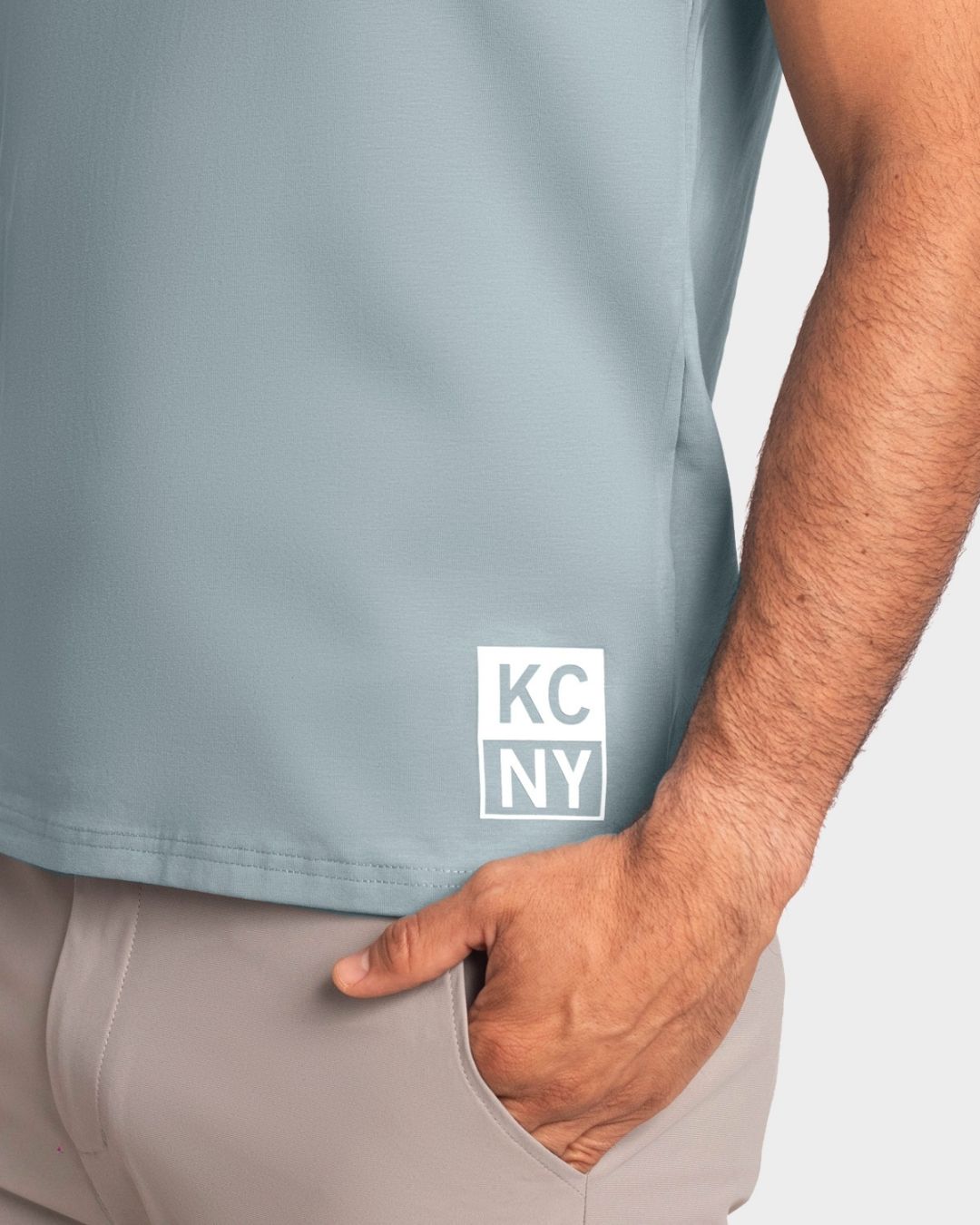 CAMISETA CELESTE KENNETH COLE DE CABALLERO