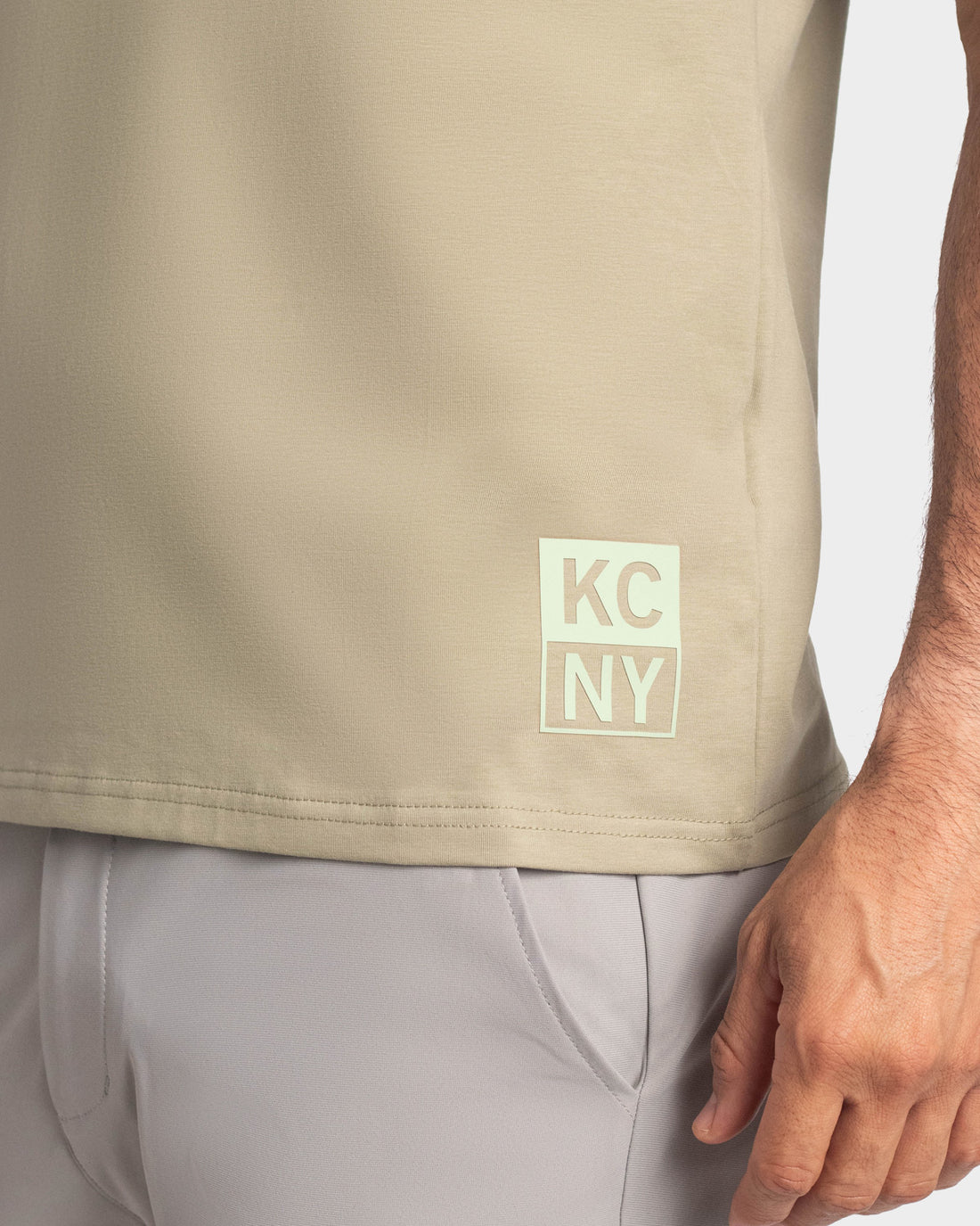CAMISETA VERDE KENNETH COLE DE CABALLERO