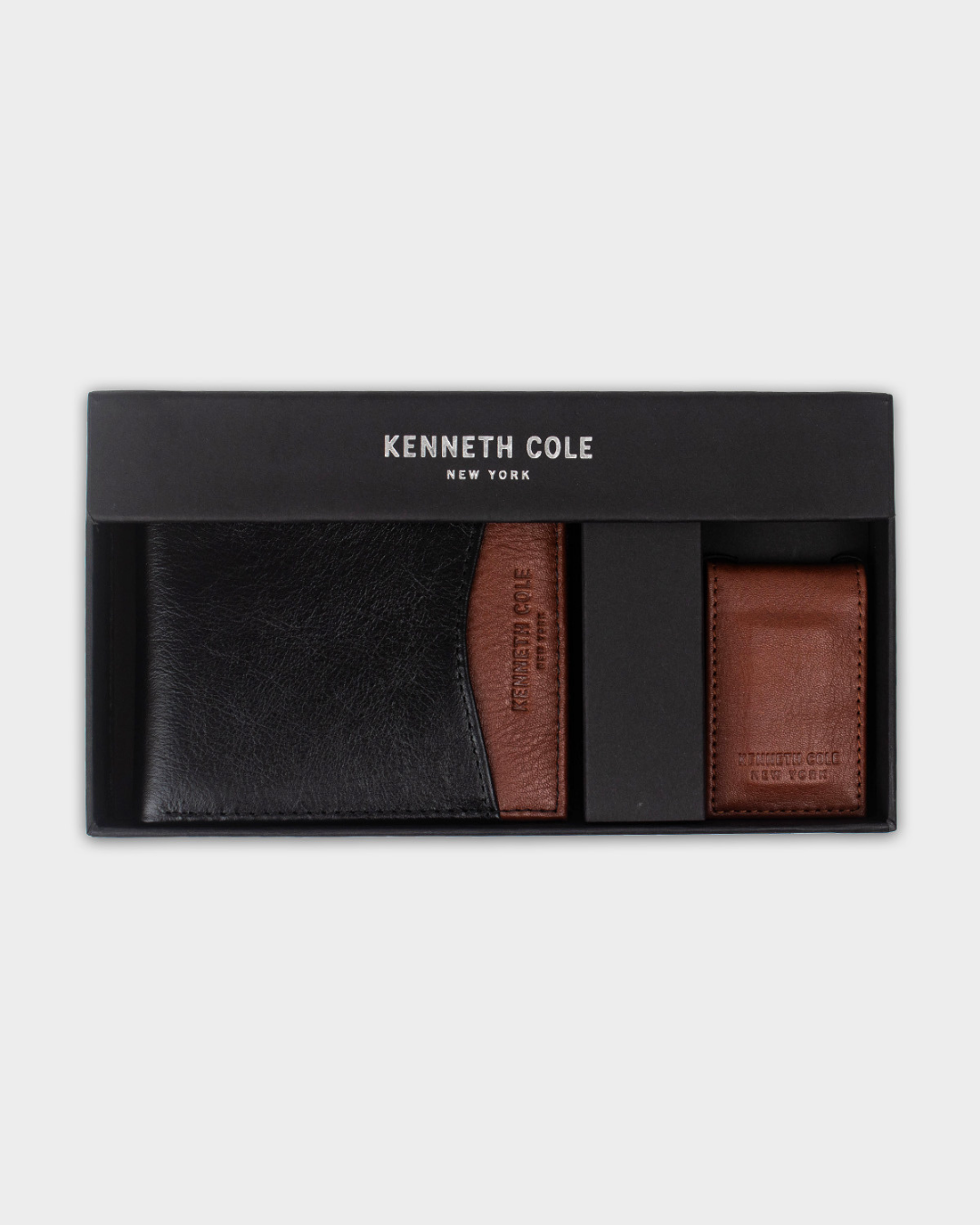 KIT TARJETERO KENNETH COLE NEGRO PARA CABALLERO