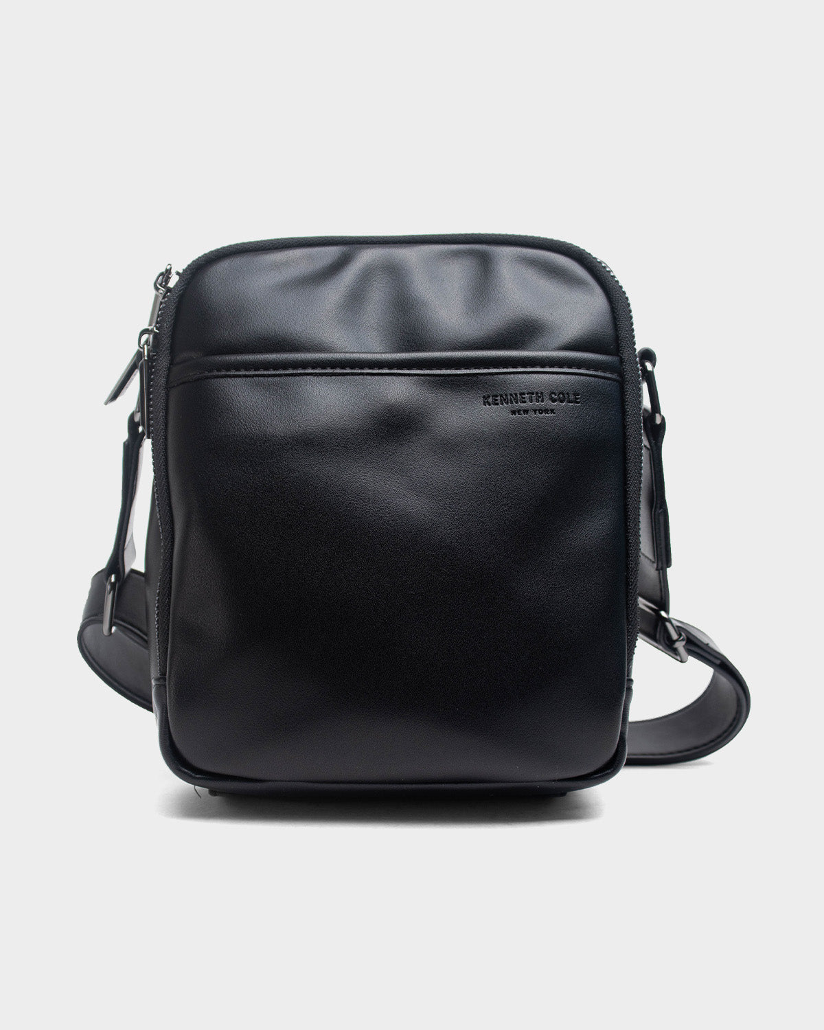 BOLSO NEGRO KENNETH COLE PARA CABALLERO