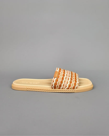 SANDALIA MOLECA FLAT CAMEL-NARANJA-BLANCO-DORADO PARA DAMA