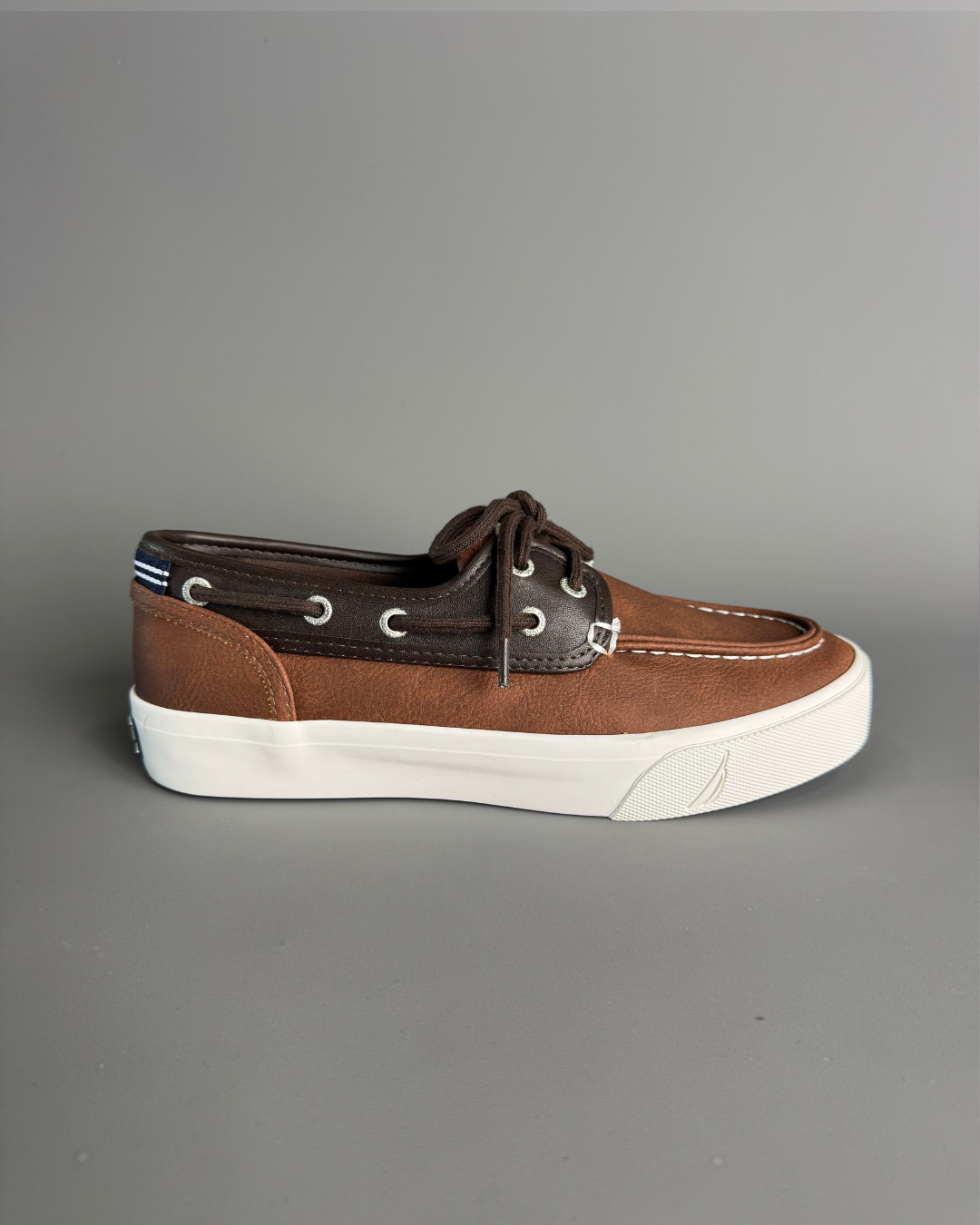 ZAPATO NAUTICA CAFÉ PARA CABALLERO