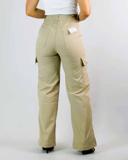 PANTALÓN BACCI WIDE LEG CARGO