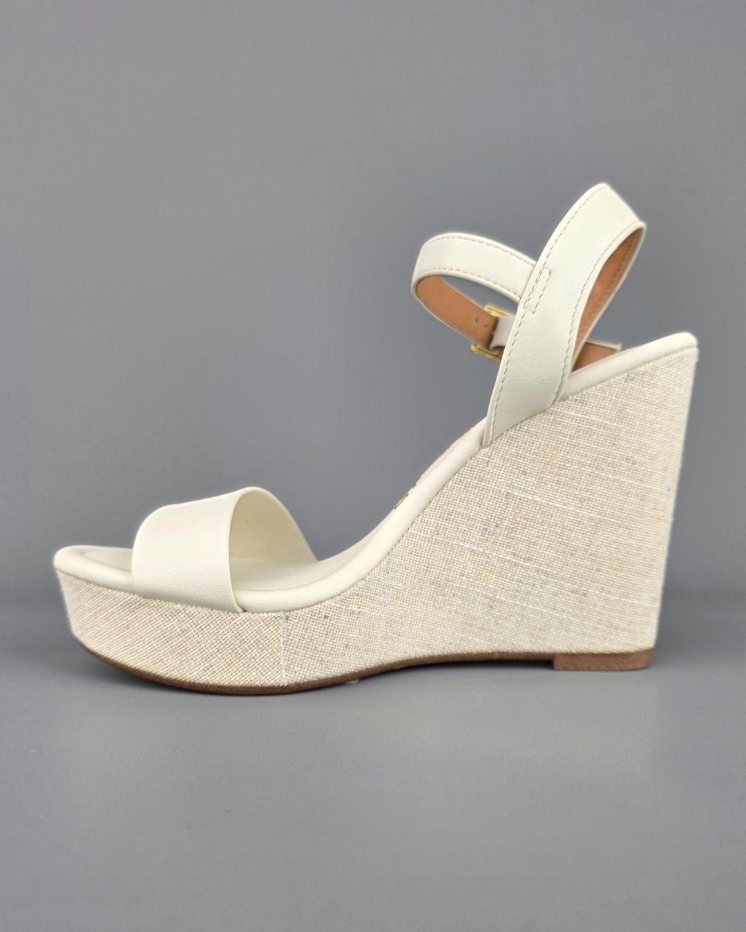 SANDALIA VIZZANO BLANCA PARA DAMA