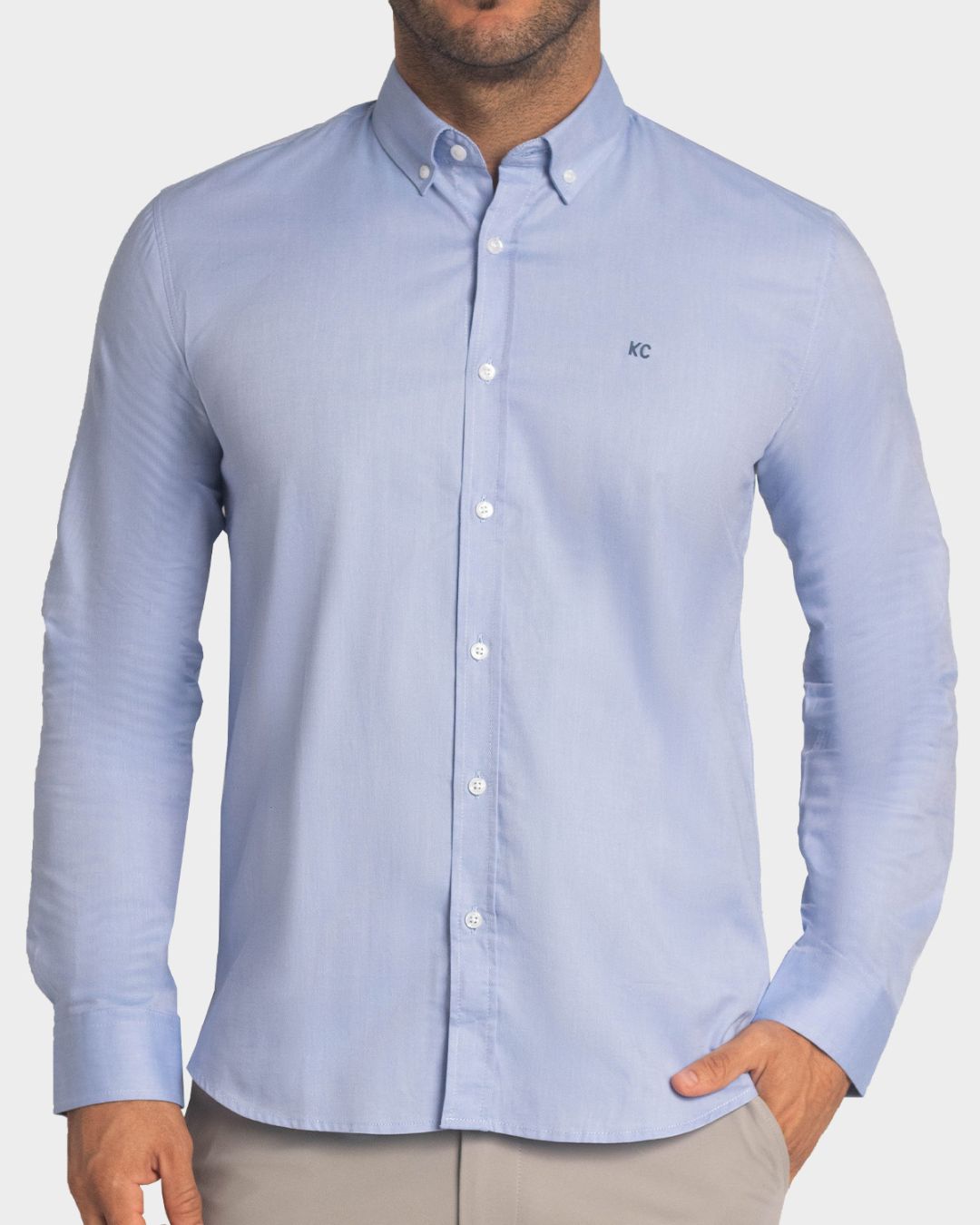 CAMISA CELESTE KENNETH COLE DE CABALLERO