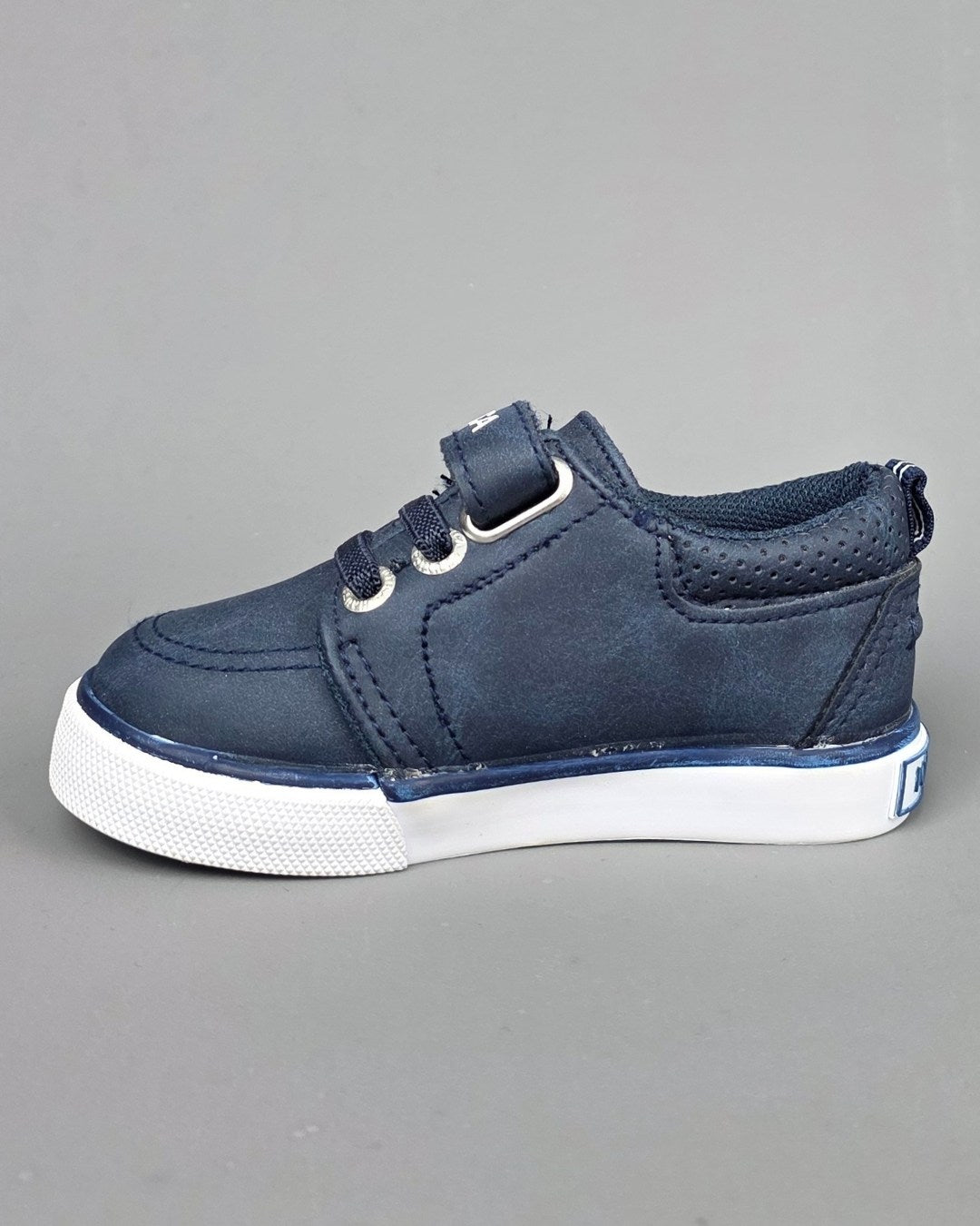 TENNIS NAUTICA AZUL OSCURO PARA NIÑA